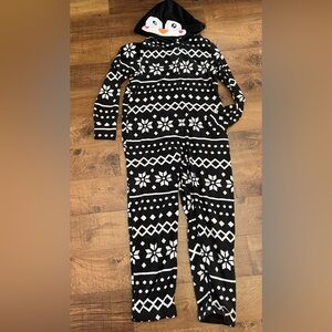 Justice girls one piece penguin hooded pajamas Sz 20 thumbholes